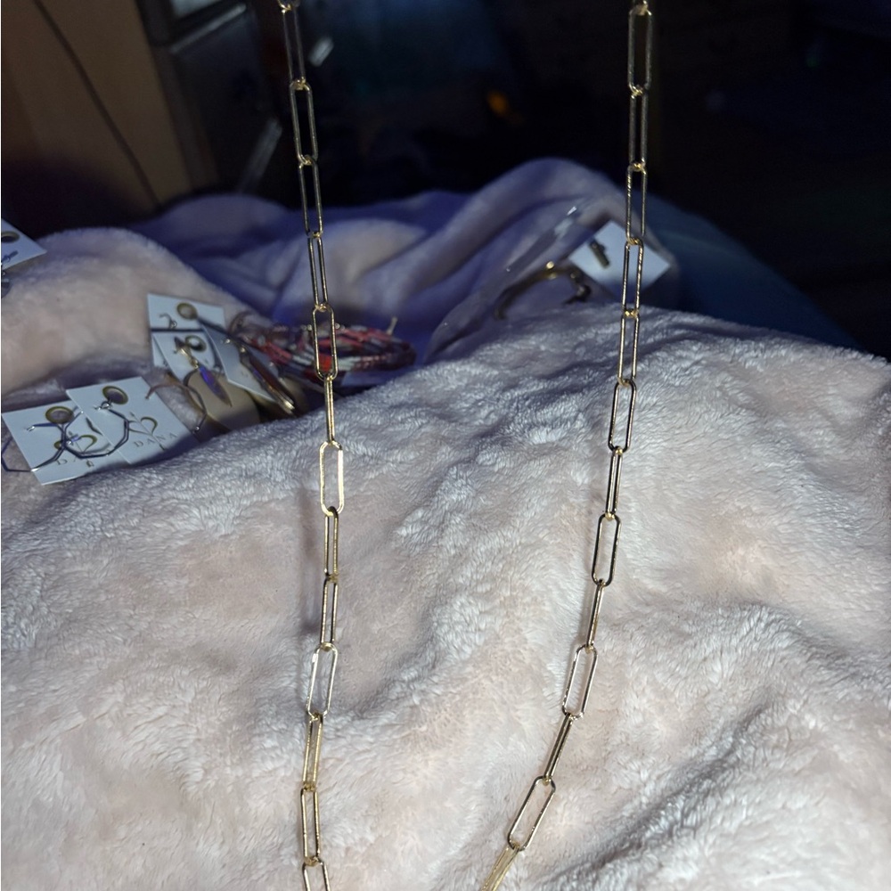 Sleek Gold-Tone Necklace for Women
